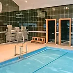 度假居 10 Bedroom Amazing In *