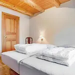 10 Bedroom Amazing In 度假居