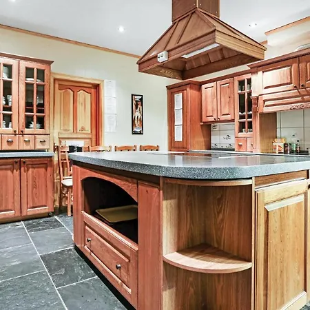 10 Bedroom Amazing In *
