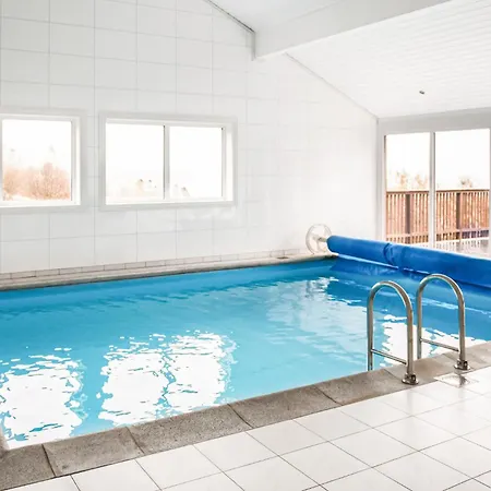 بيت للعطل 10 Bedroom Amazing In Ølen