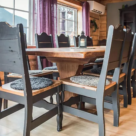 10 Bedroom Amazing In Prázdninový dům *